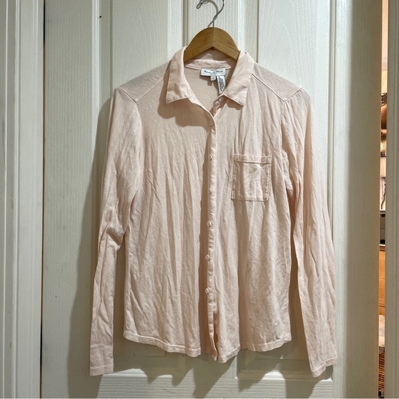 ANTHROPOLOGIE Michael Stars LA Small Light Pink Button Down Small Soft New NWT - Picture 2 of 4